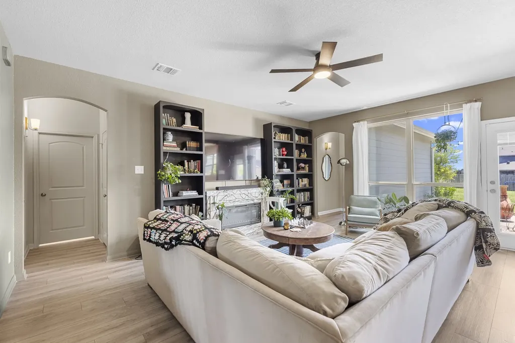 5030 Dickinson Loop Belton TX 76513