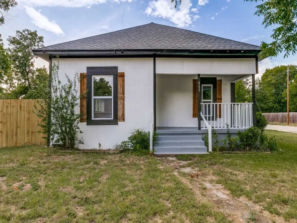 800 Euclid Street Cleburne TX 76033
