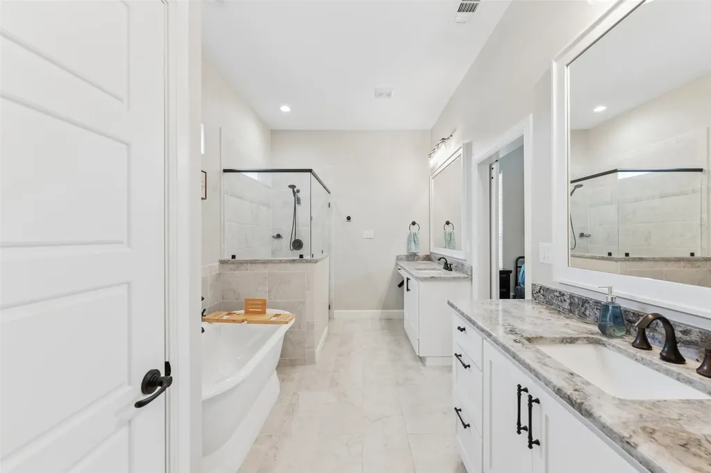 140 Clayton Crossing Springtown TX 76082