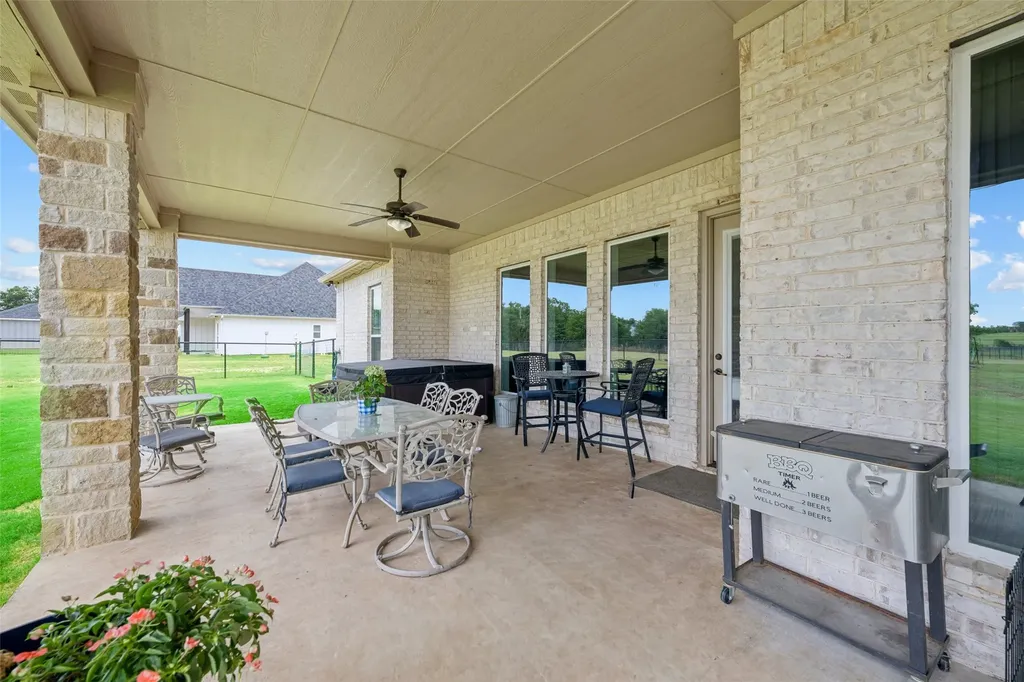 140 Clayton Crossing Springtown TX 76082