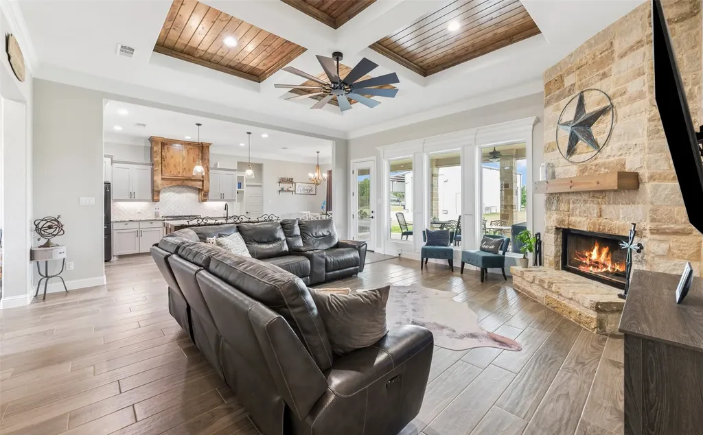 140 Clayton Crossing Springtown TX 76082