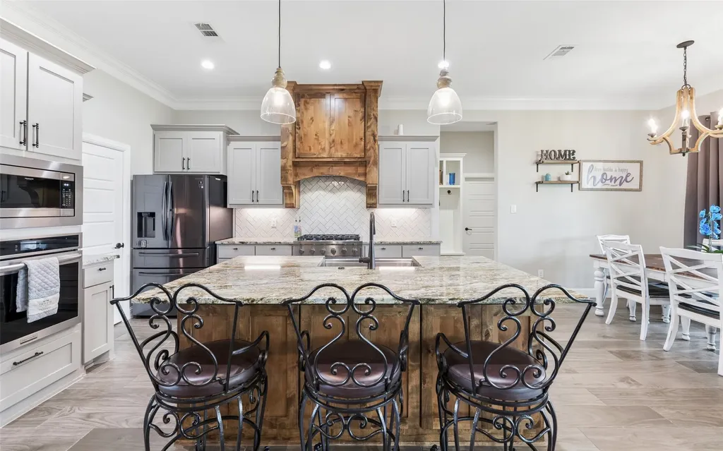 140 Clayton Crossing Springtown TX 76082