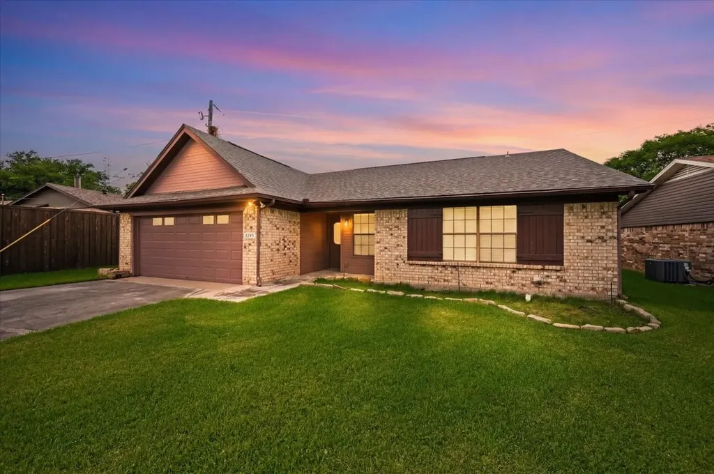 8245 Ulster Drive North Richland Hills TX 76180