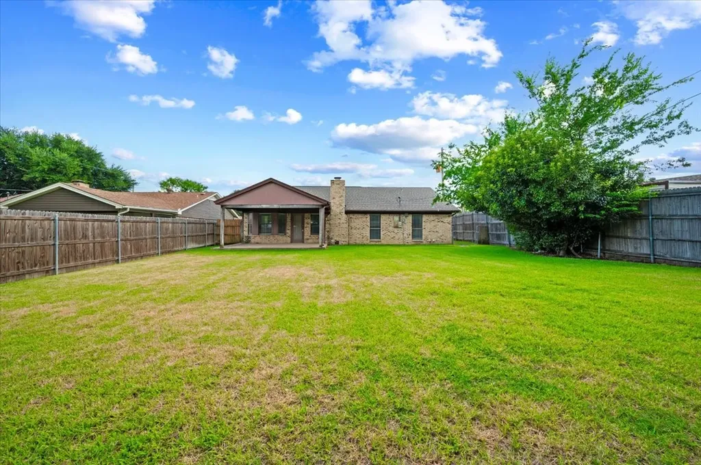 8245 Ulster Drive North Richland Hills TX 76180