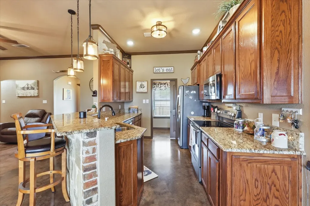 171 Ridge Top Drive Decatur TX 76234