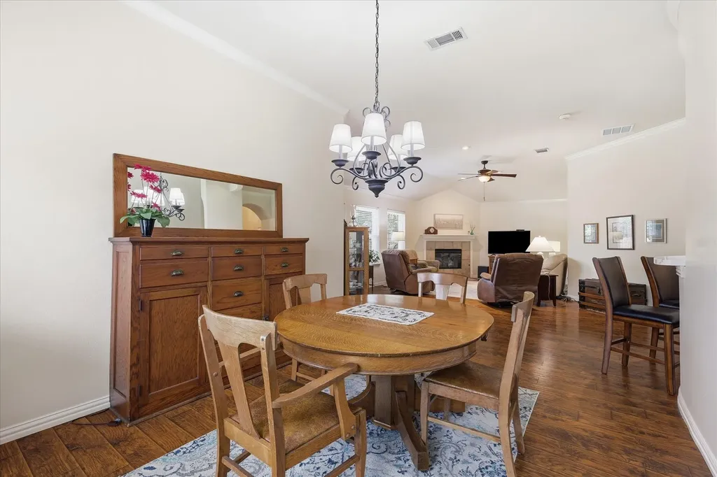 8720 Lariat Circle Fort Worth TX 76244