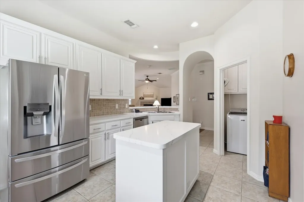 8720 Lariat Circle Fort Worth TX 76244