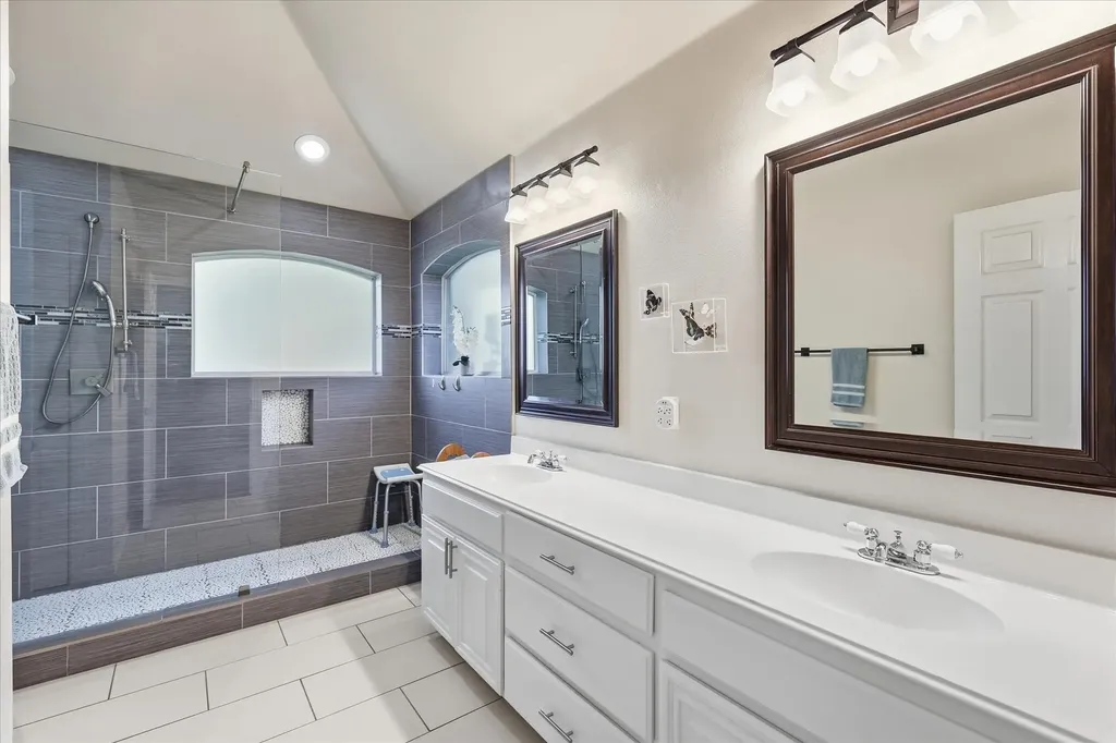 8720 Lariat Circle Fort Worth TX 76244