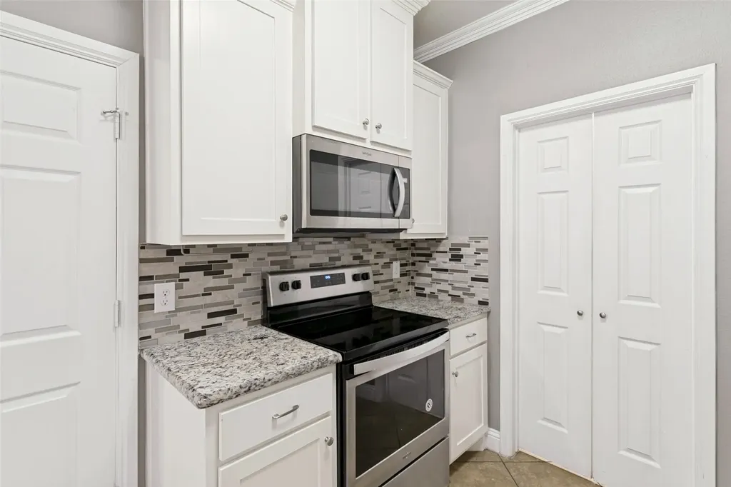 805 N Ridge Drive White Settlement TX 76108