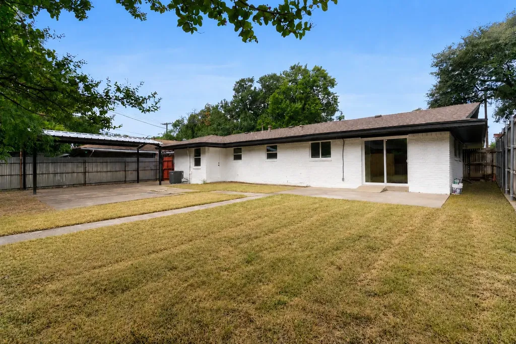 1212 Stevens Ridge Drive Dallas TX 75211