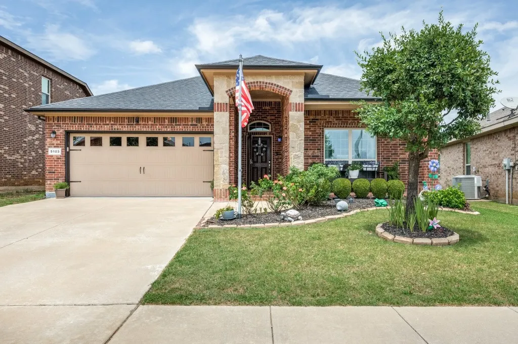 5103 Walsh Drive Arlington TX 76001