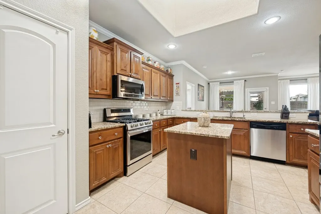 5103 Walsh Drive Arlington TX 76001