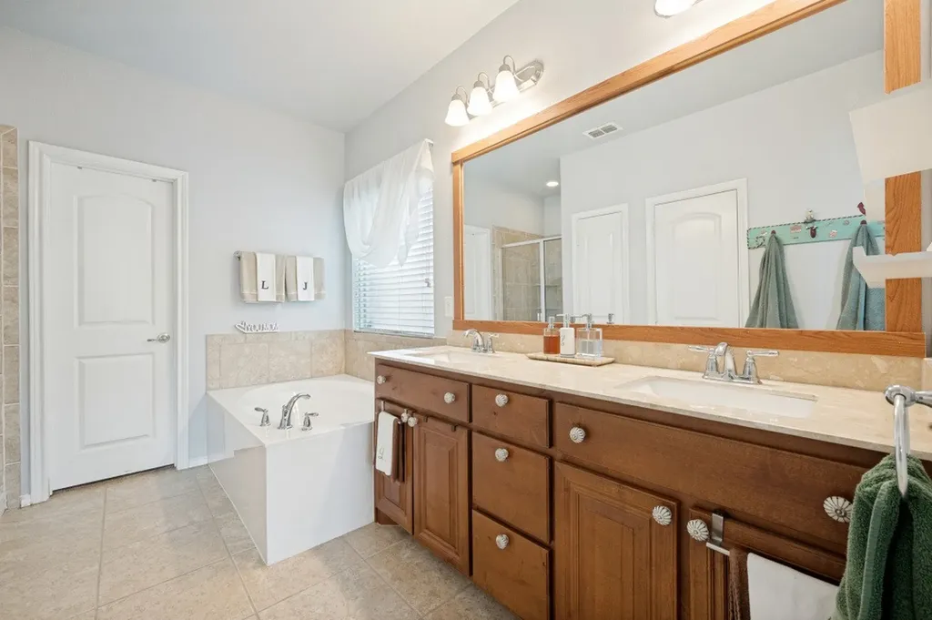 5103 Walsh Drive Arlington TX 76001