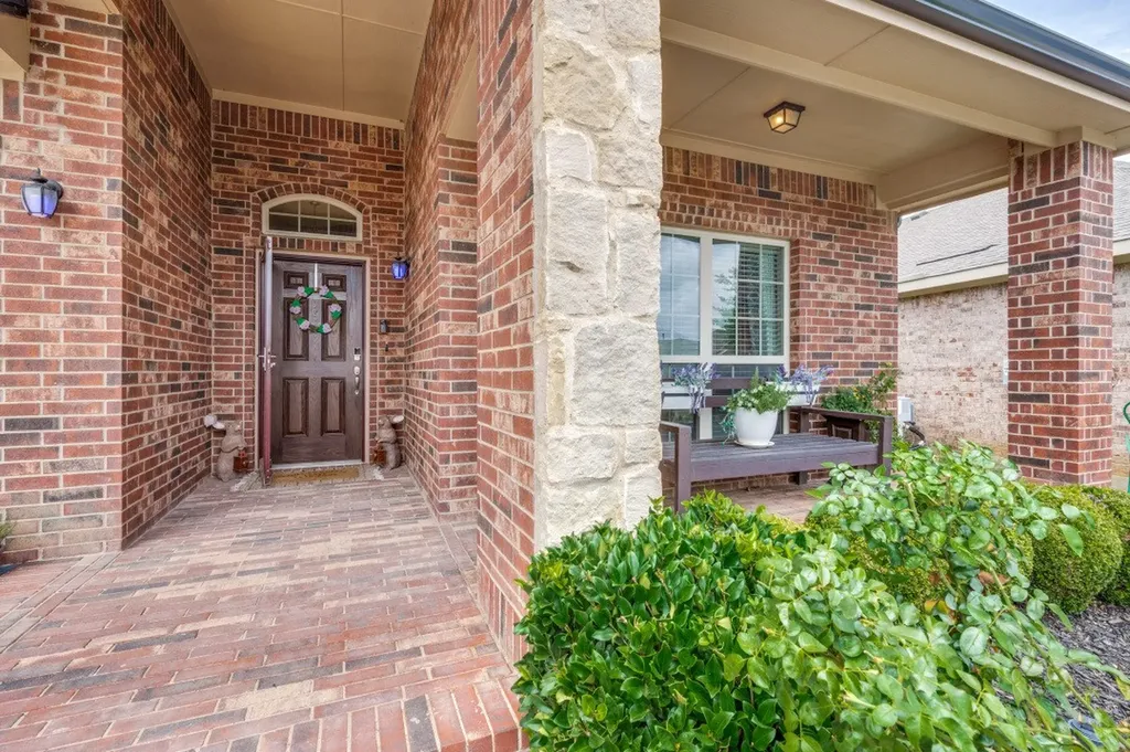5103 Walsh Drive Arlington TX 76001