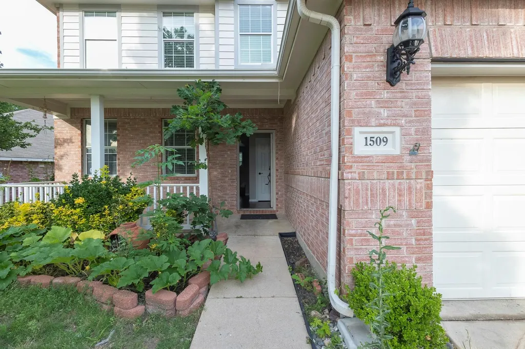 1509 Heron Drive Aubrey TX 76227