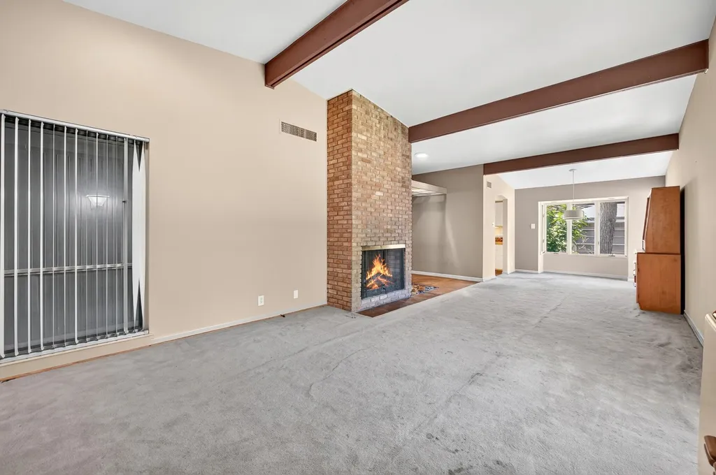 8923 Rolling Rock Lane Dallas TX 75238