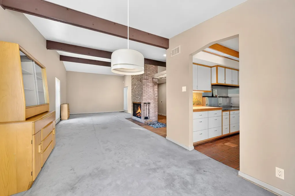 8923 Rolling Rock Lane Dallas TX 75238