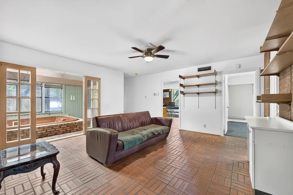 8923 Rolling Rock Lane Dallas TX 75238