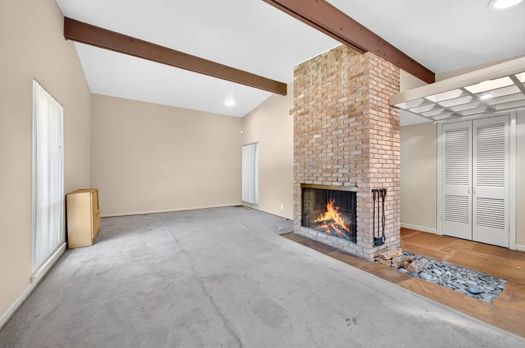 8923 Rolling Rock Lane Dallas TX 75238