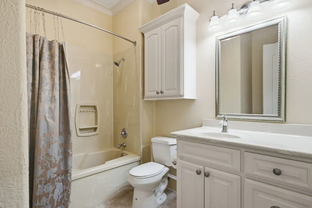 2030 Equestrian Lane Tyler TX 75703
