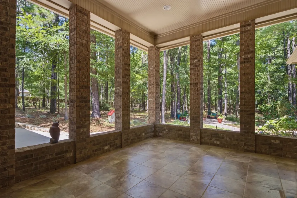 2030 Equestrian Lane Tyler TX 75703