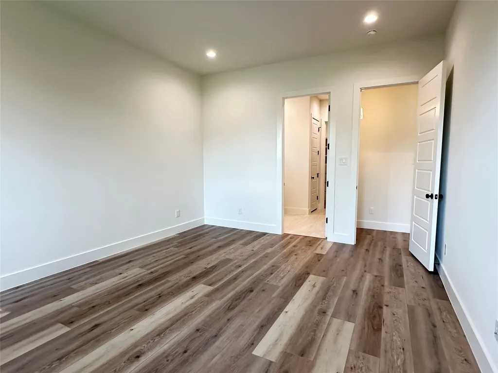 3908 Rochelle Drive Dallas TX 75220