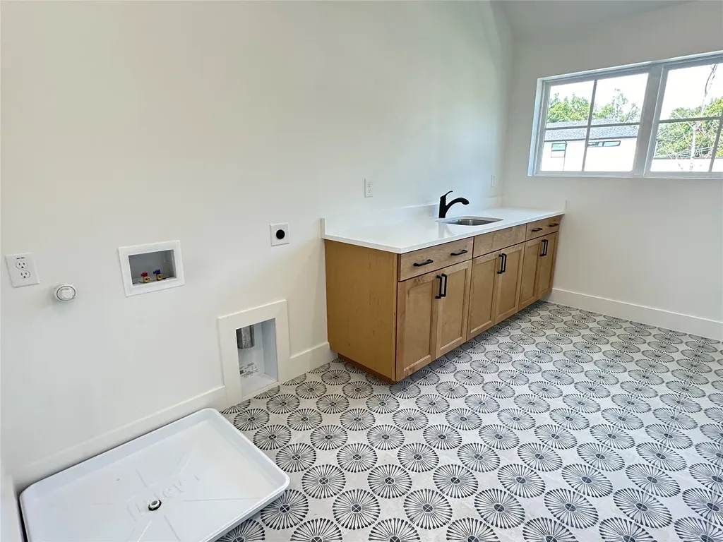 3908 Rochelle Drive Dallas TX 75220