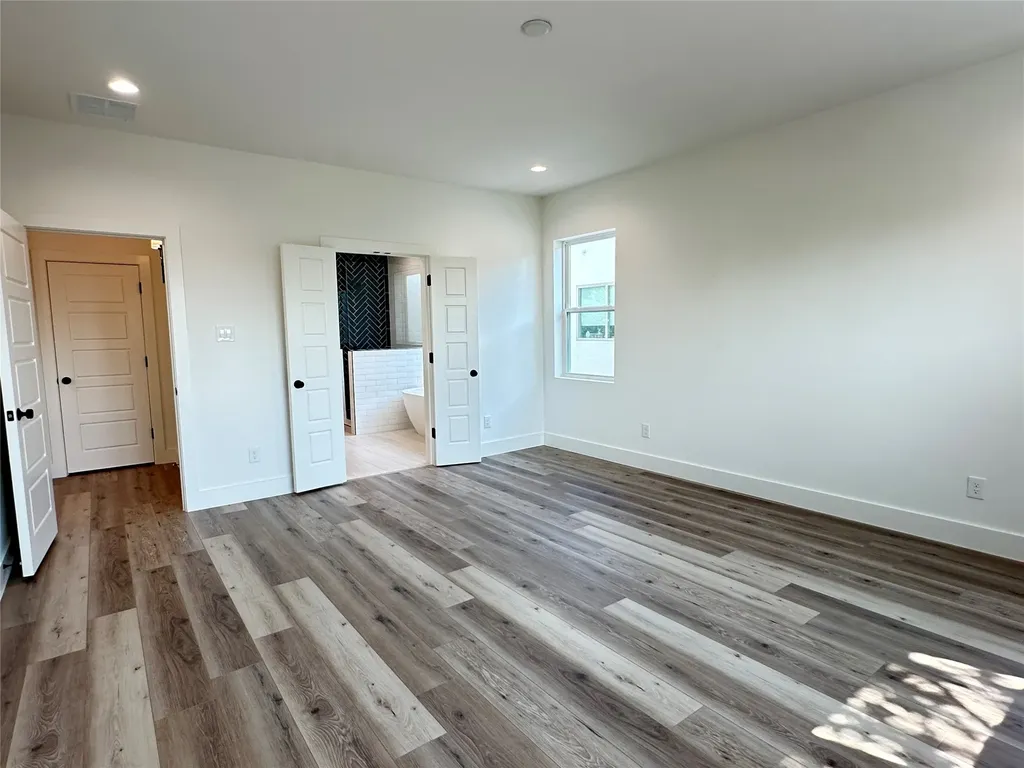 3908 Rochelle Drive Dallas TX 75220