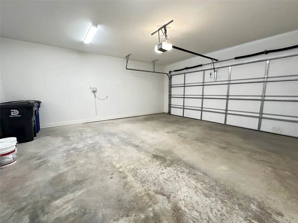 3908 Rochelle Drive Dallas TX 75220