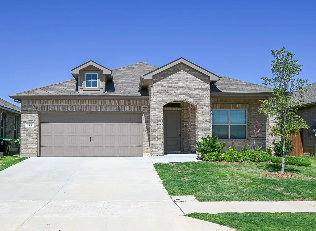 121 Hollytree Lane Boyd TX 76023