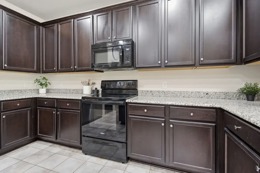 5005 Marina Drive Denton TX 76208