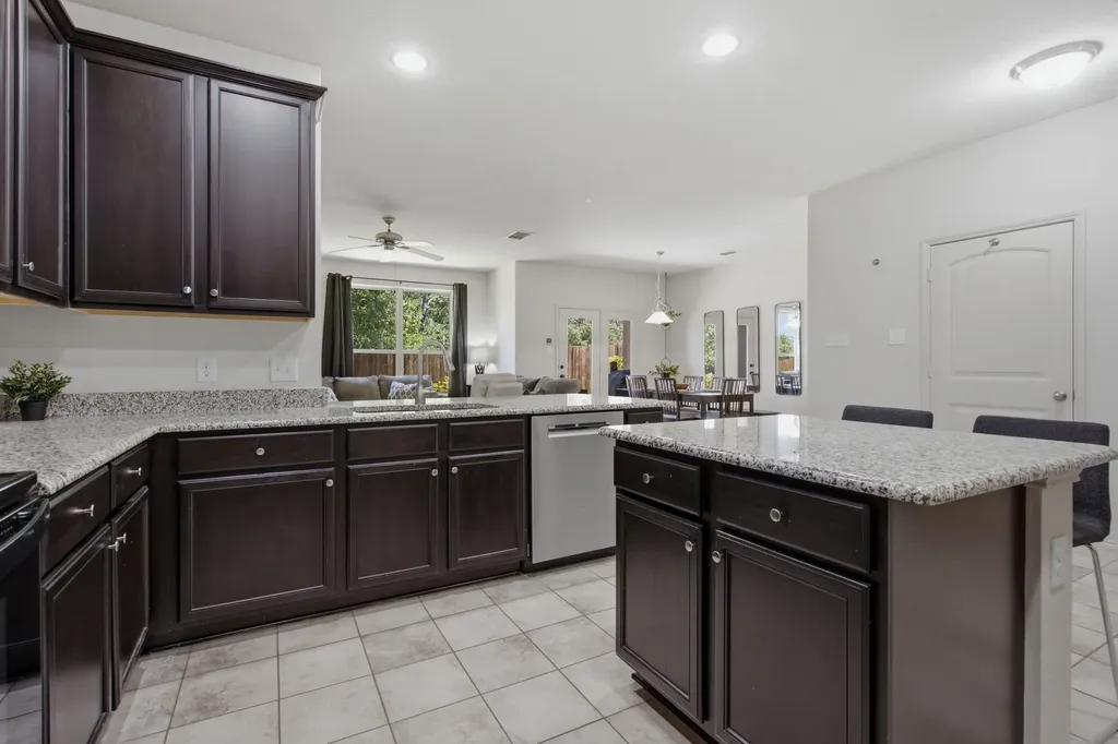 5005 Marina Drive Denton TX 76208