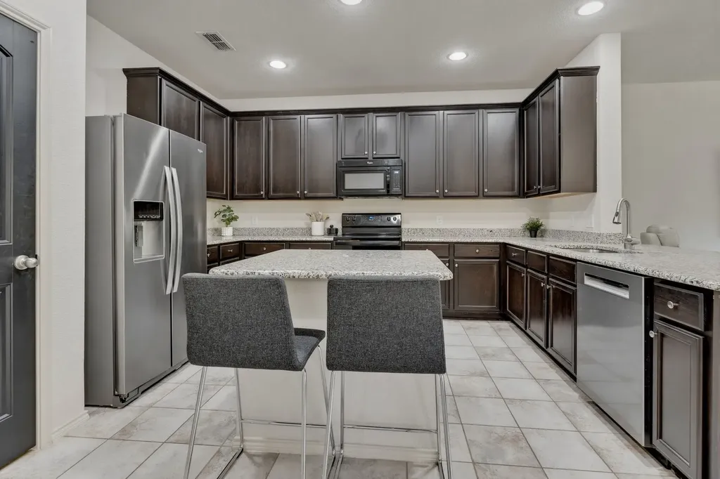 5005 Marina Drive Denton TX 76208