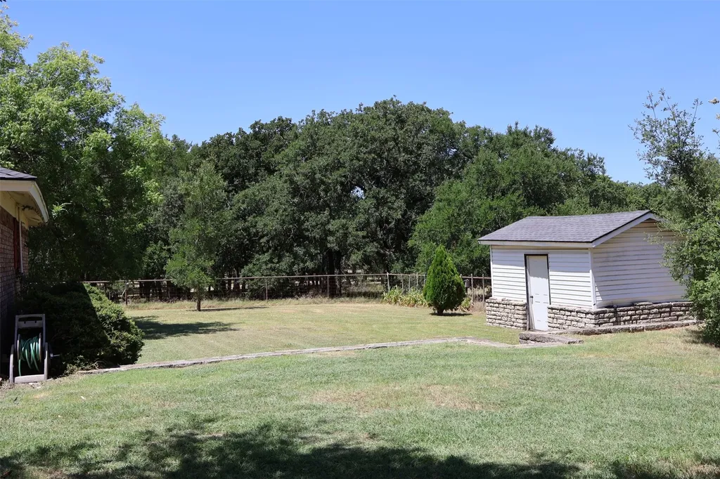 4315 Waples Road Granbury TX 76049