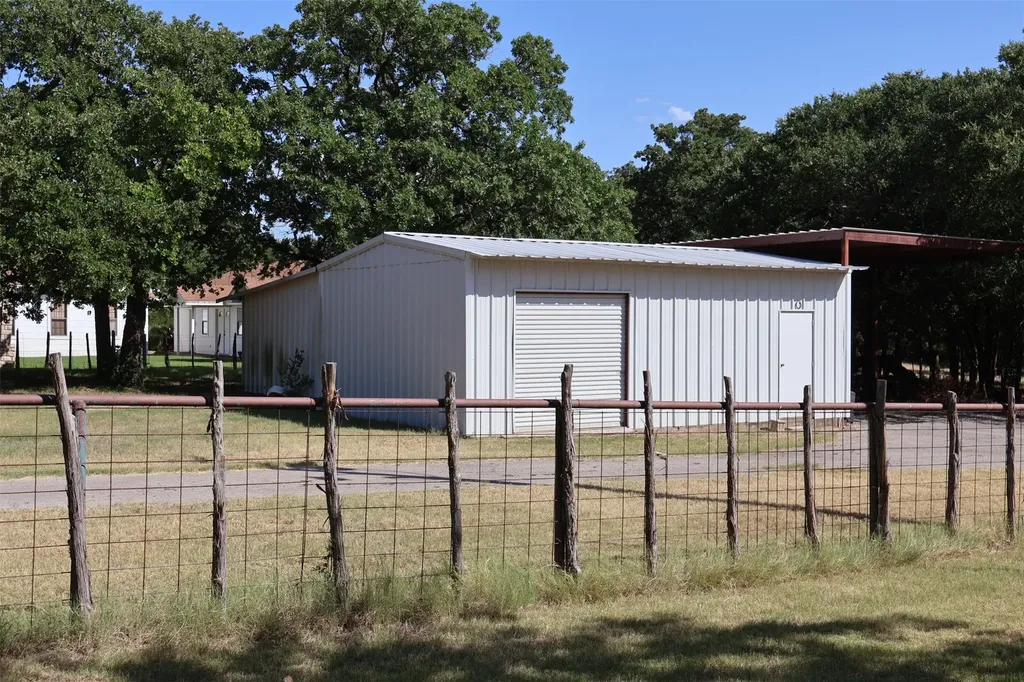 4315 Waples Road Granbury TX 76049