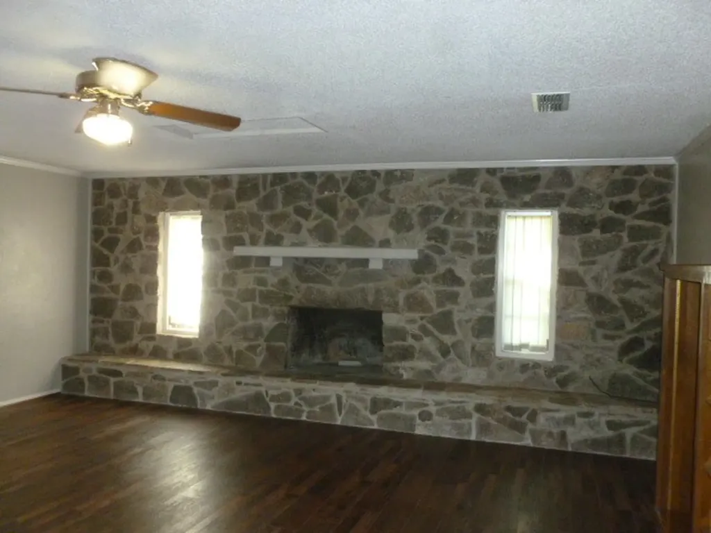 4315 Waples Road Granbury TX 76049