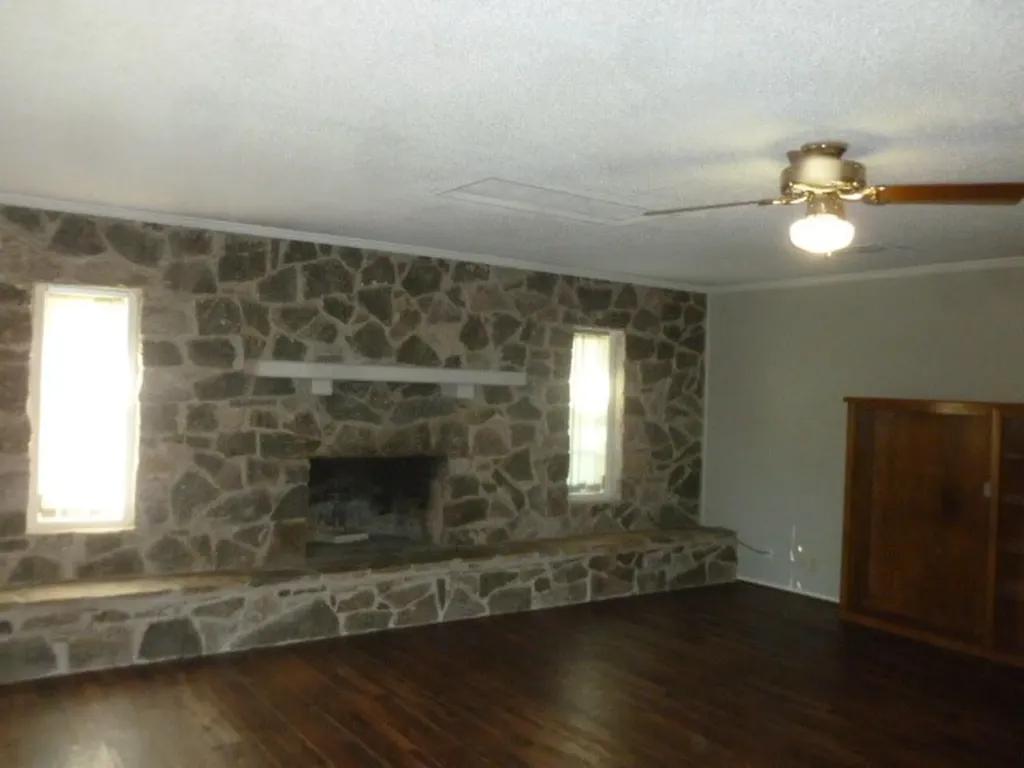 4315 Waples Road Granbury TX 76049