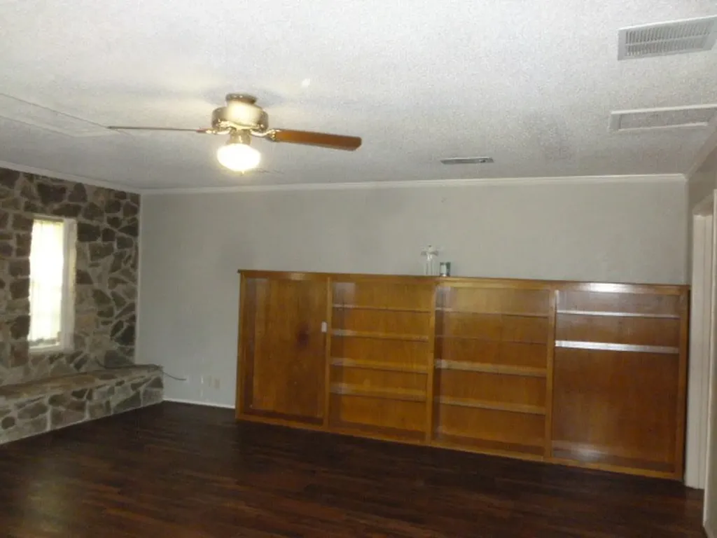 4315 Waples Road Granbury TX 76049