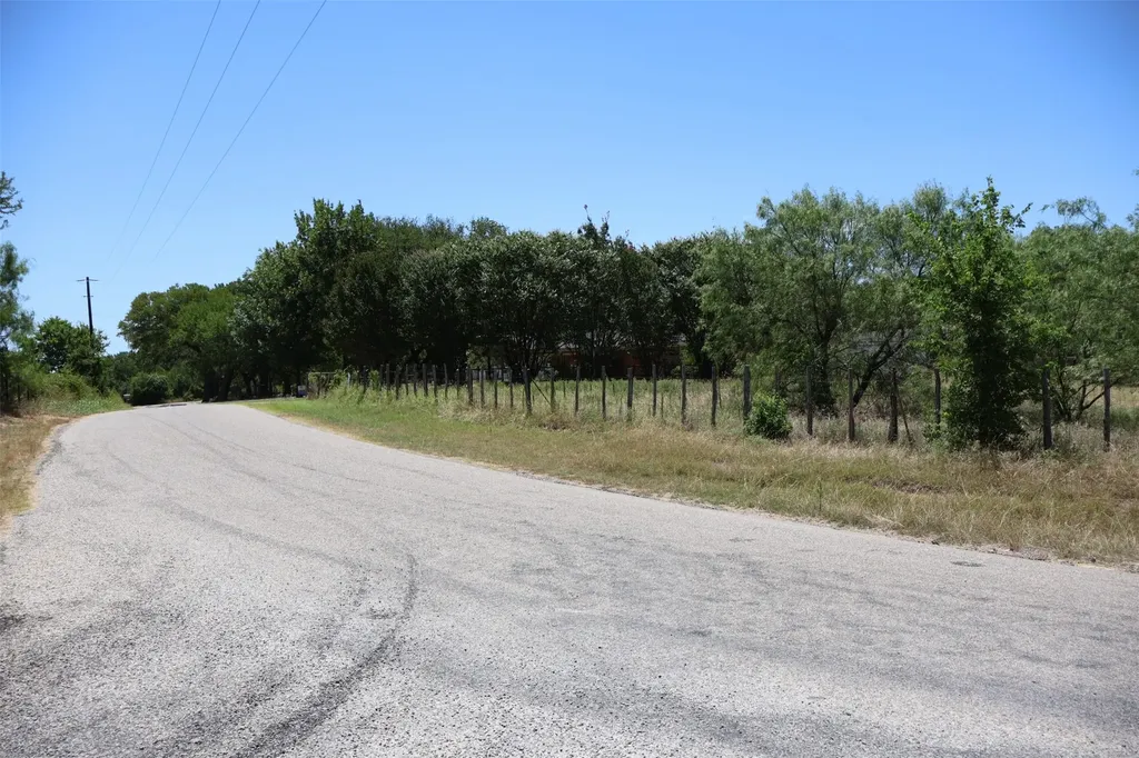 4315 Waples Road Granbury TX 76049