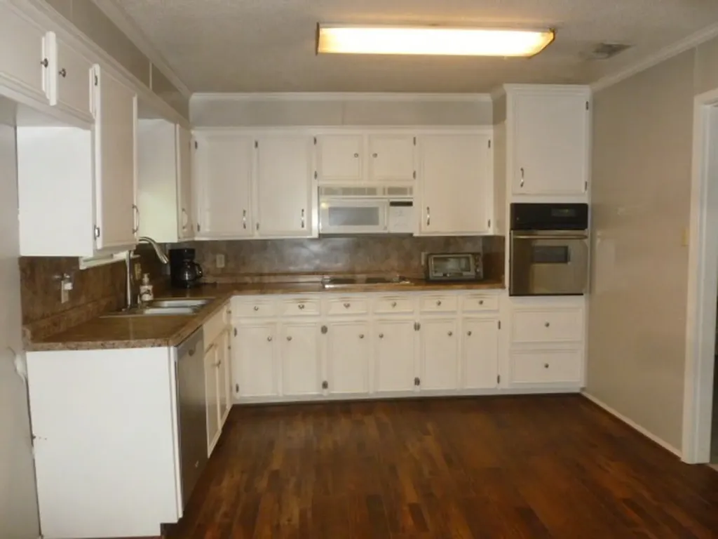 4315 Waples Road Granbury TX 76049