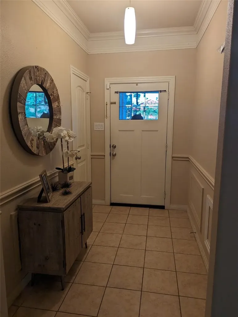 2715 Britton Avenue Dallas TX 75216