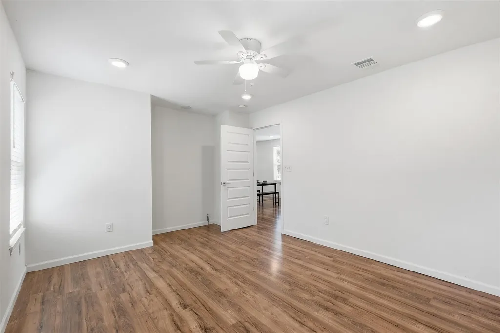 358 Birch Street Lewisville TX 75057