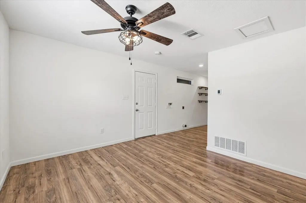 358 Birch Street Lewisville TX 75057