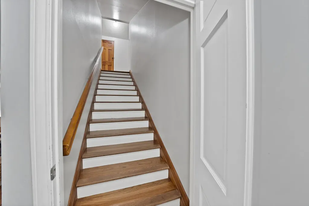 1710 Hilltop Lane Pantego TX 76013