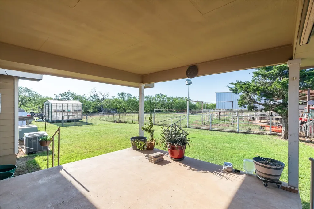 12085 Cr 250 Clyde TX 79510