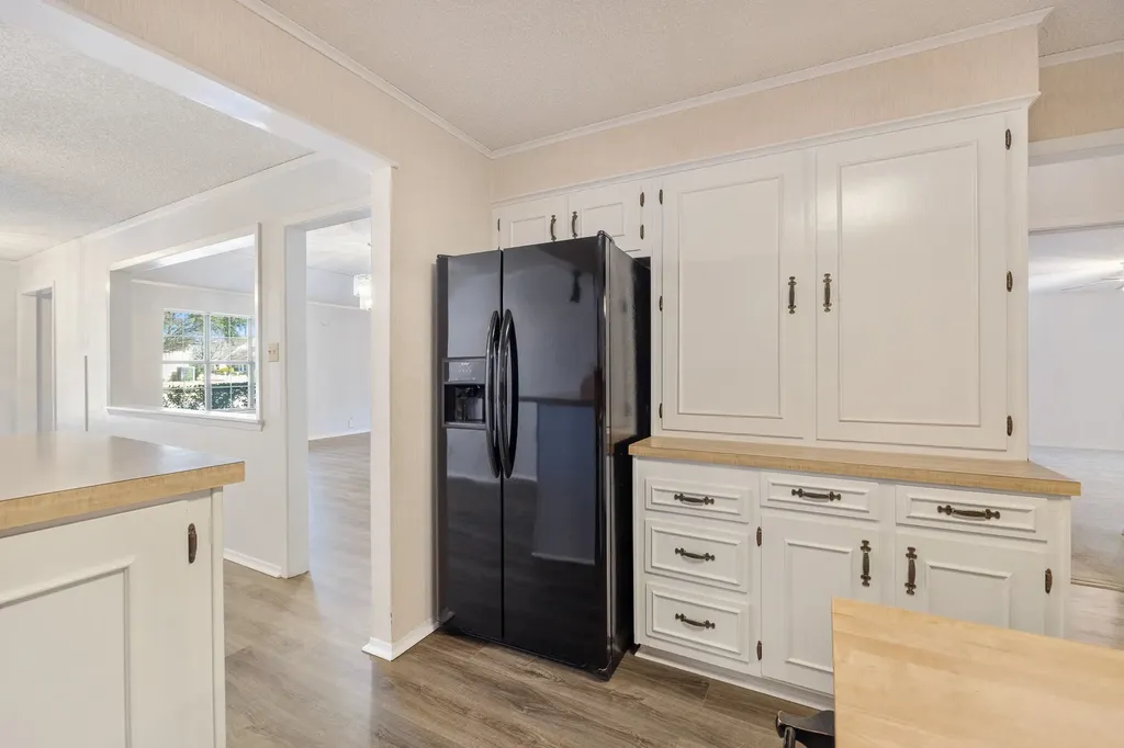 504 Woodland Hills Drive Tyler TX 75701