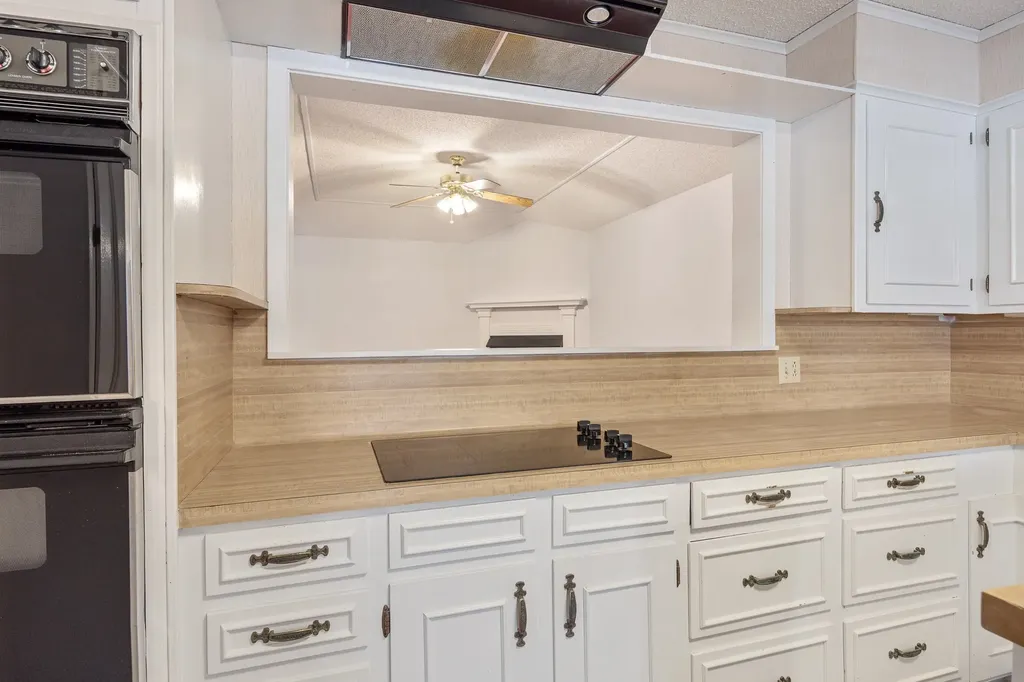 504 Woodland Hills Drive Tyler TX 75701