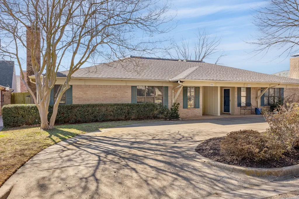 504 Woodland Hills Drive Tyler TX 75701
