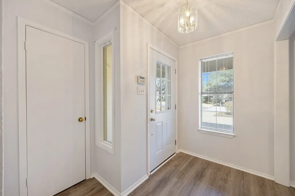 504 Woodland Hills Drive Tyler TX 75701