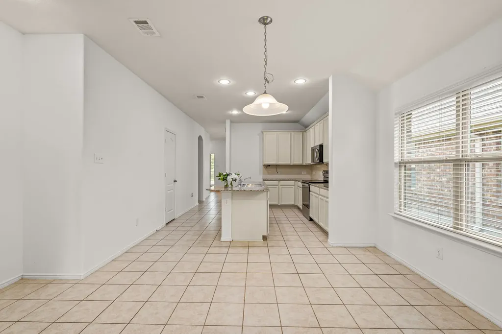 4716 Meadow Green Trail Fort Worth TX 76244